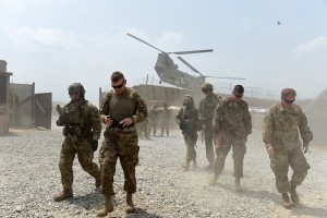 , In Reversal, Obama Says U.S. Soldiers Will Stay in Afghanistan to 2017