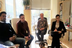 , Dr David Brewster, Researcher at the Australian National University, meets with SADF